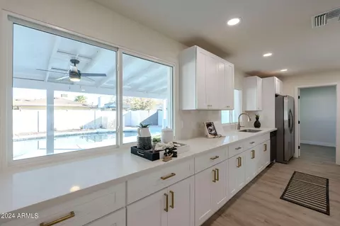 1006 E Julie Dr, Tempe, AZ 85283 photo 19
