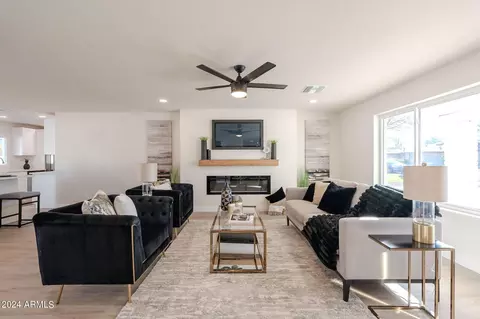 1006 E Julie Dr, Tempe, AZ 85283 photo 6