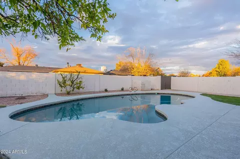 1006 E Julie Dr, Tempe, AZ 85283 photo 40
