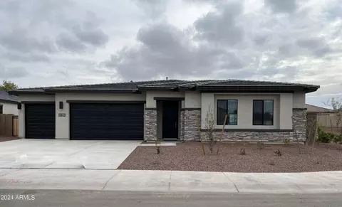 8443 W Vista Ave, Glendale, AZ 85305