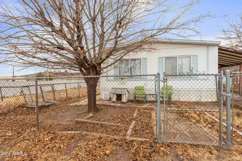 210 E Navajo St, Huachuca City, AZ 85616