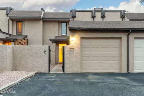 2208 W Lindner Ave #8, Mesa, AZ 85202