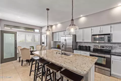 Kitchen - 4376 E Coolbrook Ave, Phoenix, AZ 85032 photo 2 of 4