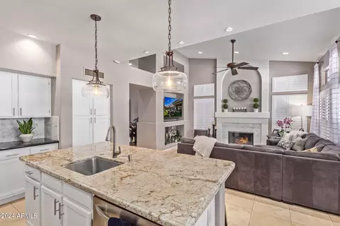 Kitchen - 4376 E Coolbrook Ave, Phoenix, AZ 85032 photo 4 of 4
