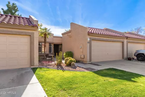 9633 W Tonto Ln, Peoria, AZ 85382