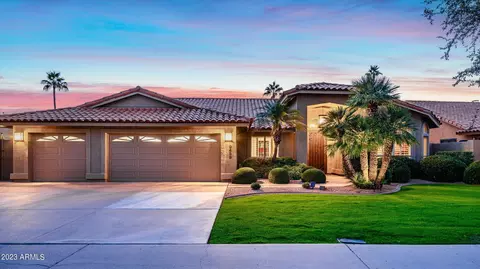 9438 N 87th Way, Scottsdale, AZ 85258