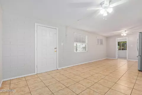 2114 N 40th Dr, Phoenix, AZ 85009 photo 3