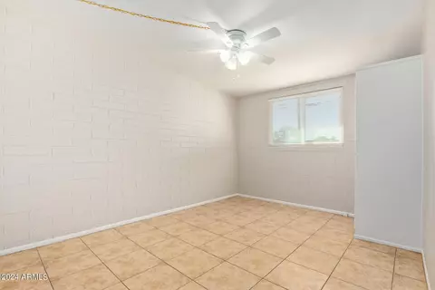 2114 N 40th Dr, Phoenix, AZ 85009 photo 15