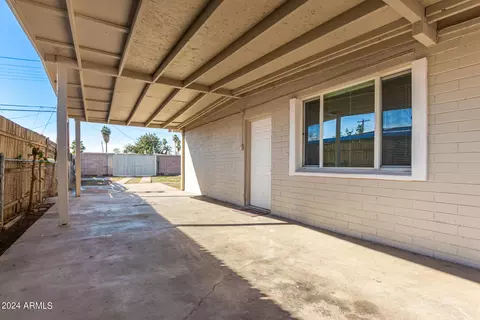 2114 N 40th Dr, Phoenix, AZ 85009 photo 21