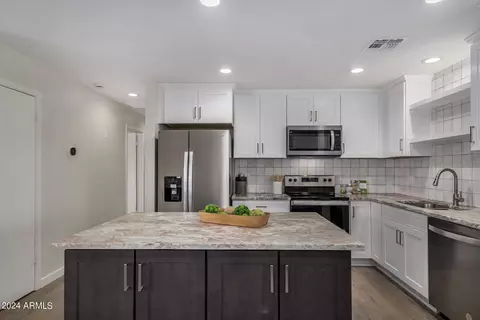1930 E Palmcroft Dr, Tempe, AZ 85282 photo 6