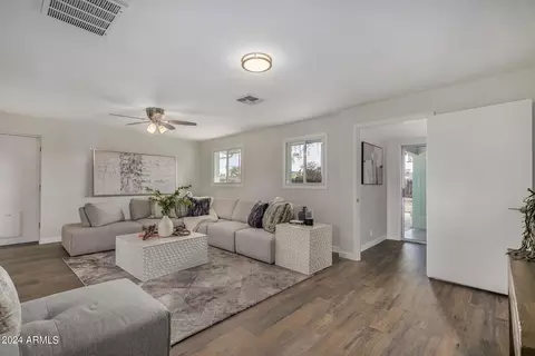 1930 E Palmcroft Dr, Tempe, AZ 85282 photo 5