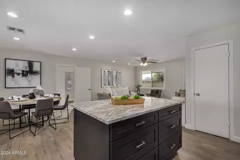 1930 E Palmcroft Dr, Tempe, AZ 85282 photo 9