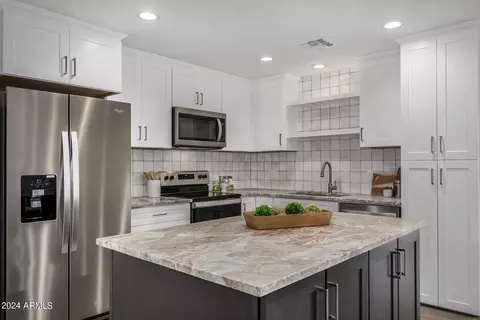 1930 E Palmcroft Dr, Tempe, AZ 85282