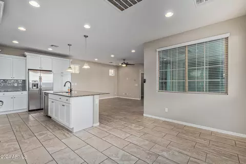 Kitchen - 3750 E Robert St, Gilbert, AZ 85295 photo 7 of 7