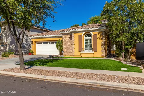 4526 E Bonanza Rd, Gilbert, AZ 85297 photo 3