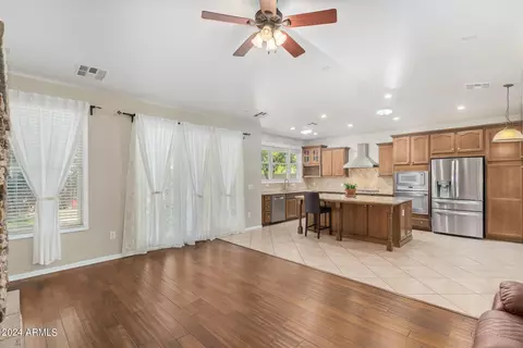 4526 E Bonanza Rd, Gilbert, AZ 85297 photo 9
