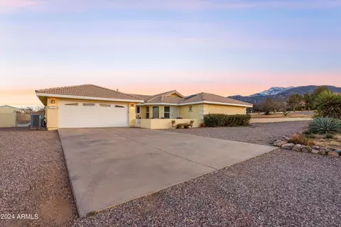 4981 S Whitewing Rd, Sierra Vista, AZ 85650