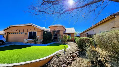 913 E Gary Ln, Phoenix, AZ 85042 photo 4