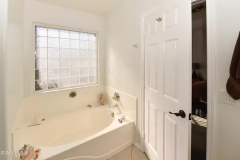 913 E Gary Ln, Phoenix, AZ 85042 photo 25