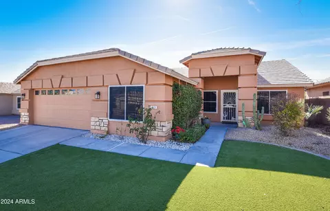 913 E Gary Ln, Phoenix, AZ 85042 photo 2