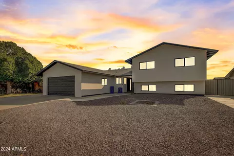 5245 W Maui Ln, Glendale, AZ 85306