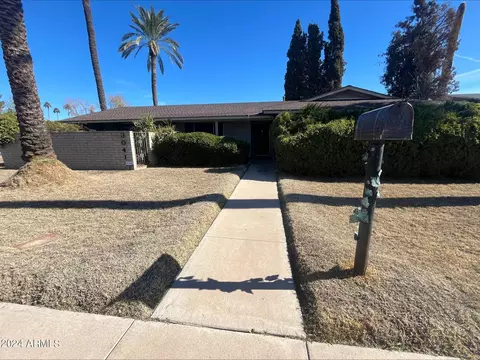3041 N 49th Ct, Phoenix, AZ 85018