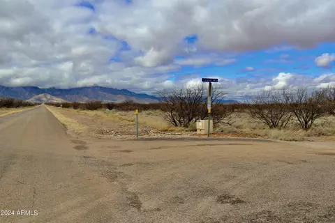 tbd E 3 Canyons Rd #-, Hereford, AZ 85615