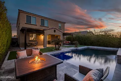 520 E Creosote Dr, Phoenix, AZ 85085 photo 4