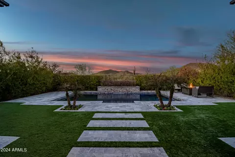520 E Creosote Dr, Phoenix, AZ 85085 photo 3