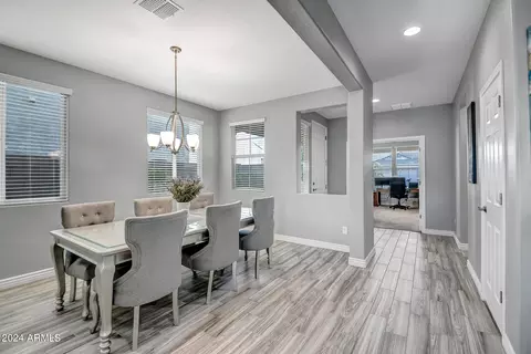 520 E Creosote Dr, Phoenix, AZ 85085 photo 12