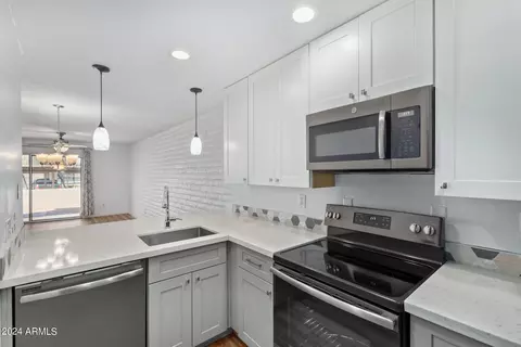 4354 N 82nd St #150, Scottsdale, AZ 85251