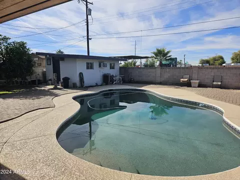 4714 N 40th Dr, Phoenix, AZ 85019 photo 12