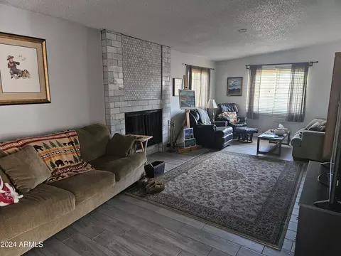 4714 N 40th Dr, Phoenix, AZ 85019 photo 5