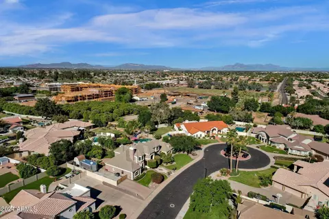 View/Area - 4664 E Grove Cir, Mesa, AZ 85206 photo 4 of 6