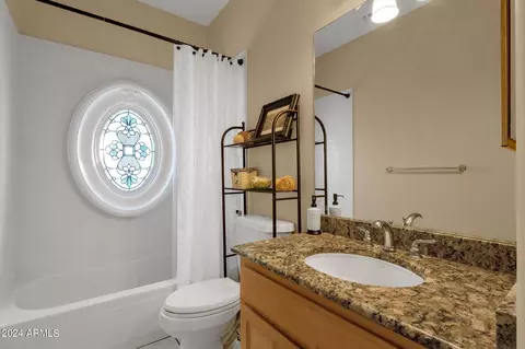 Bath - 4664 E Grove Cir, Mesa, AZ 85206 photo 5 of 7
