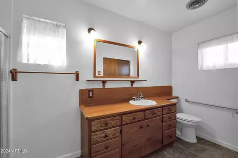 Bath - 1319 E Pepper Pl, Mesa, AZ 85203 photo 3 of 7