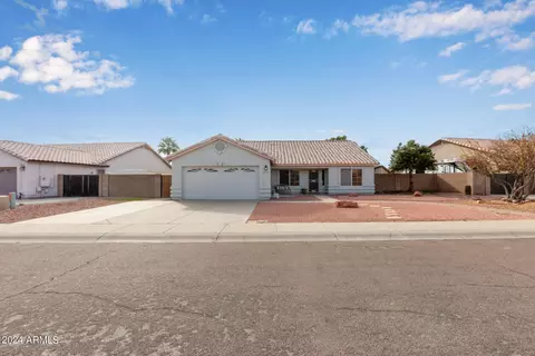 8405 W Fullam St, Peoria, AZ 85382