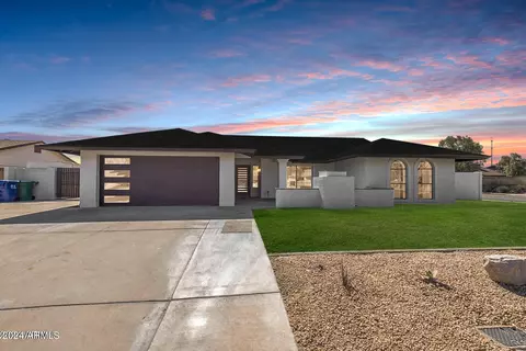 923 W Vaughn St, Tempe, AZ 85283
