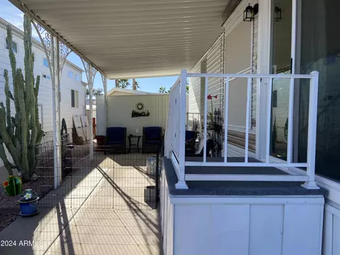 1519 S Omaha Dr, Apache Junction, AZ 85119 photo 2