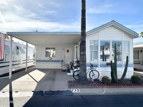 775 S Diamond Dr, Apache Junction, AZ 85119
