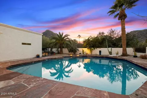8642 N Cardinal Dr, Phoenix, AZ 85028