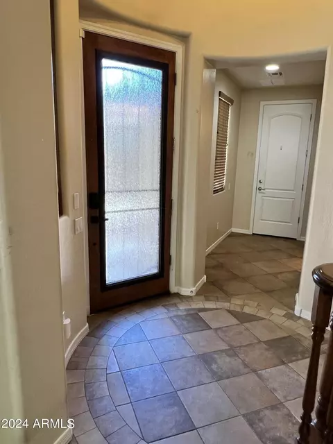 3912 E Half Hitch Pl, Phoenix, AZ 85050 photo 11