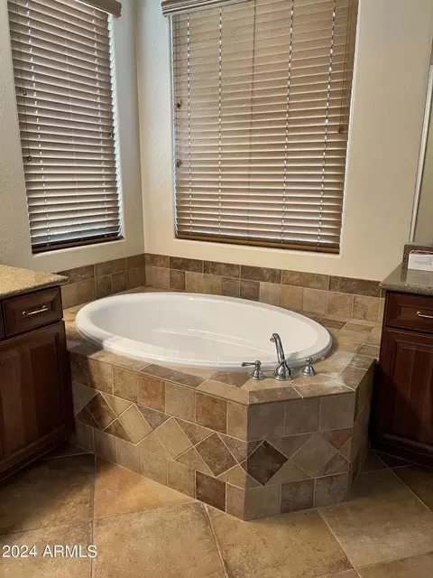 3912 E Half Hitch Pl, Phoenix, AZ 85050 photo 32