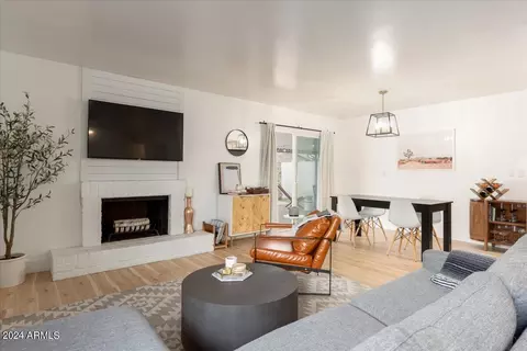 899 N 87th Pl, Scottsdale, AZ 85257