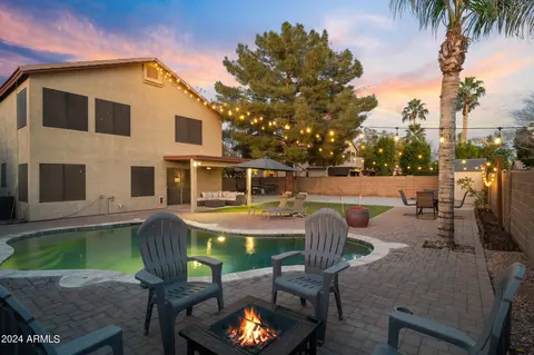 1371 E Jasper Dr, Gilbert, AZ 85296 photo 2