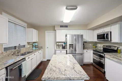 1371 E Jasper Dr, Gilbert, AZ 85296 photo 17