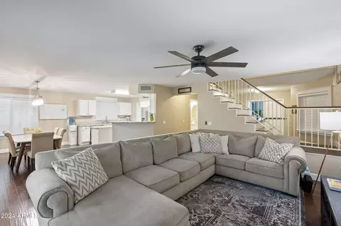 1371 E Jasper Dr, Gilbert, AZ 85296 photo 5