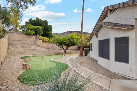 25841 N Singbush Loop, Phoenix, AZ 85083 photo 2