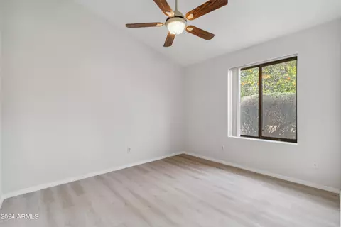 25841 N Singbush Loop, Phoenix, AZ 85083 photo 15