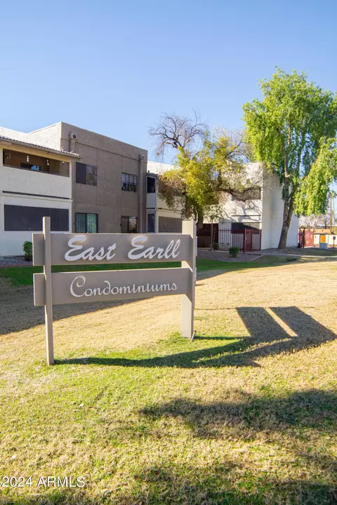 3301 Earll Dr #128, Phoenix, AZ 85018